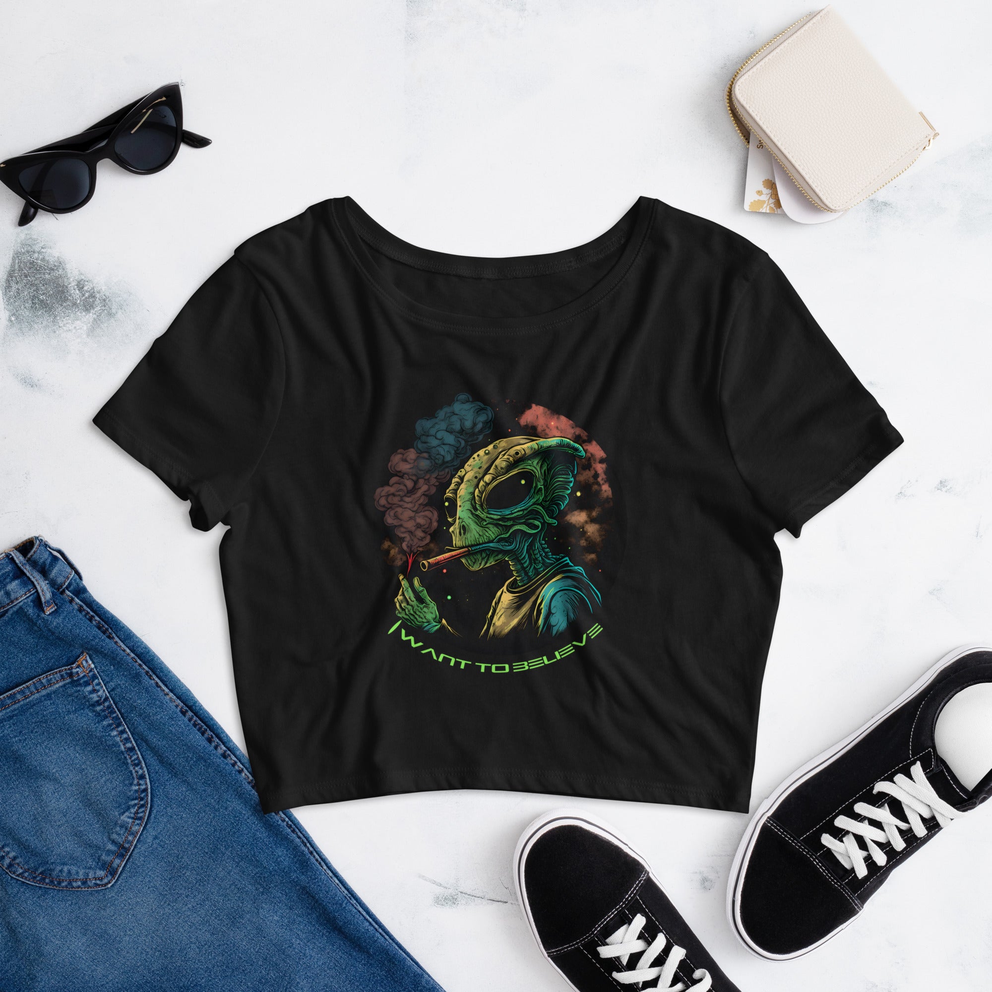 Women’s Crop Tee, crop top, I want to believe. - ZUZU